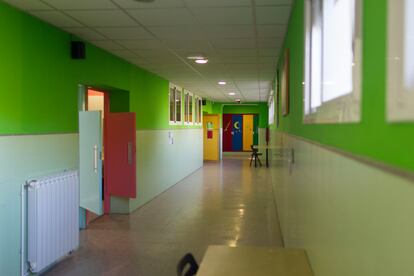 Un centro escolar vacío.