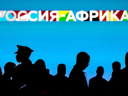 Participantes en el Foro Económico y Humanitario Internacional organizado por Rusia, este jueves en San Petersburgo.