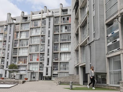 Bloque de viviendas de alquiler social en Carabanchel vendidas al fondo buitre Fidere cuando Ana Botella era alcaldesa de Madrid.