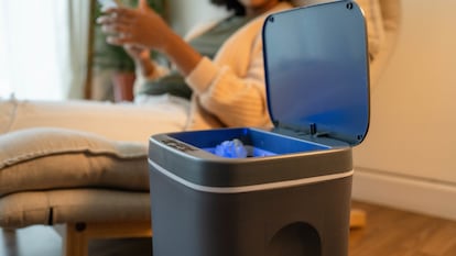 Descubre qué es un cubo de basura inteligente. GETTY IMAGES.