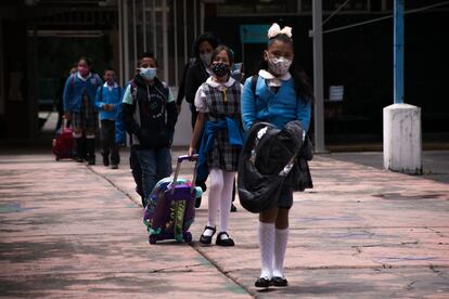 Alumnos en una escuela primaria en la alcaldía Iztacalco, en Ciudad de México, el 30 de agosto de 2022.