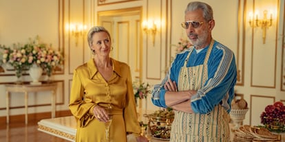 Janet McTeer y Jeff Goldblum son Hera y Zeus en la serie 'Kaos'.