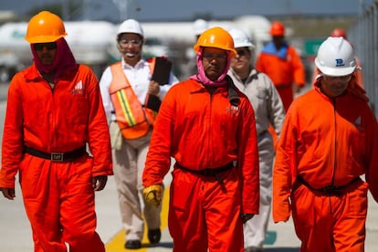 Trabajadores de Pemex Monterrey, Nuevo Leon.