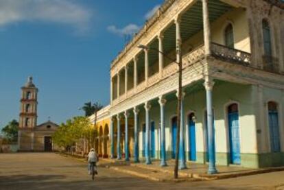 Edificio colonial en San Juan de los Remedios (Cuba).