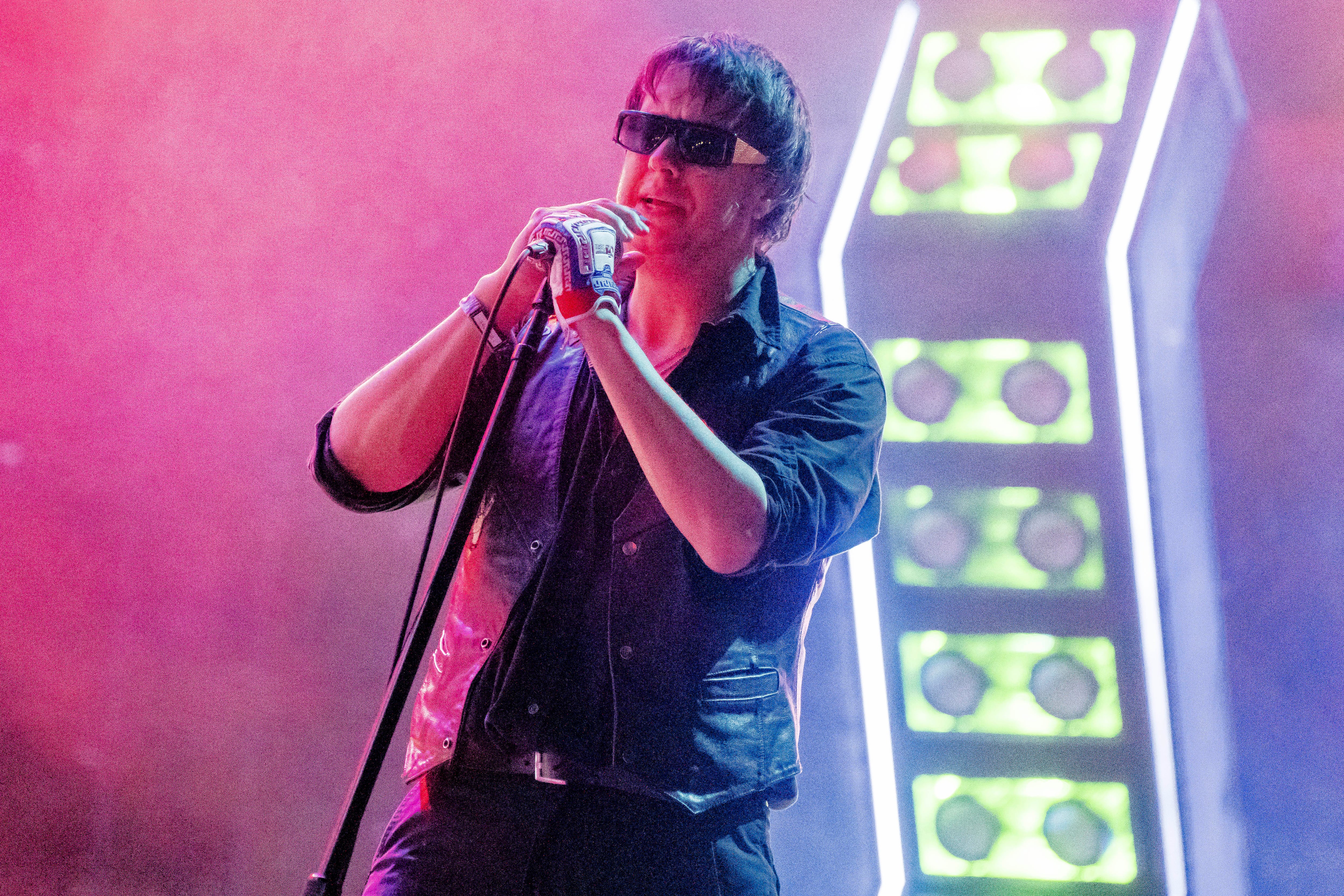 The Strokes en su único concierto en España: perdura la revolución del calambre con un Sant Jordi en pie