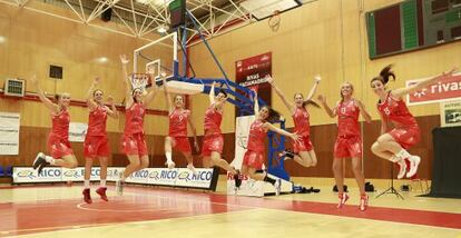 Las jugadoras del equipo de baloncesto femenino Rivas Ecópolis.