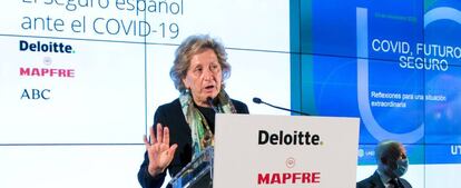 La presidenta de Unespa, Pilar González de Frutos, en el XXVII Encuentro del Sector Asegurador organizado por Deloitte, Mapfre y 'ABC'.