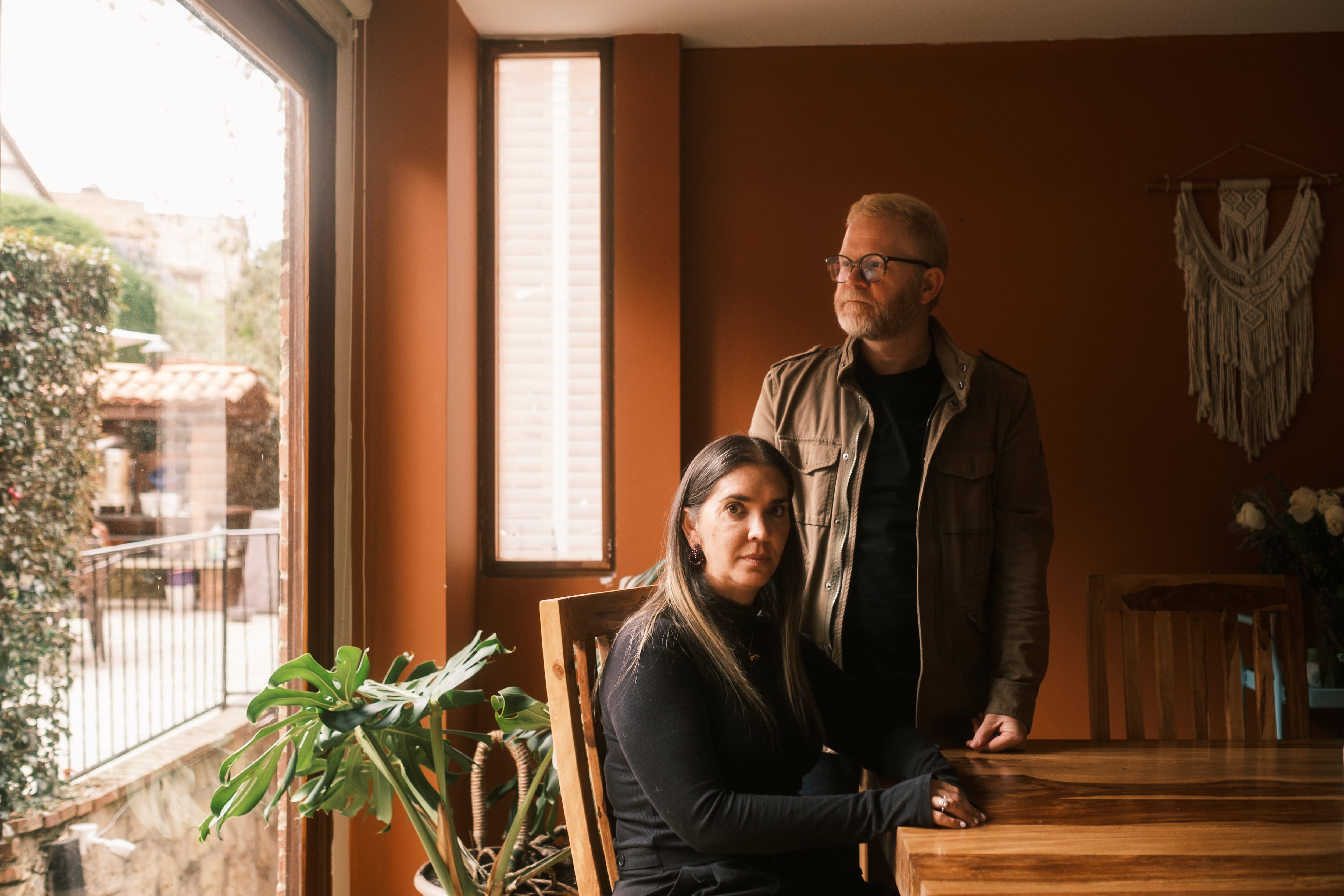 Ana María Roldán y Andrés Guerrero, padres de Violeta Guerrero, en Bogotá, el 27 de agosto.