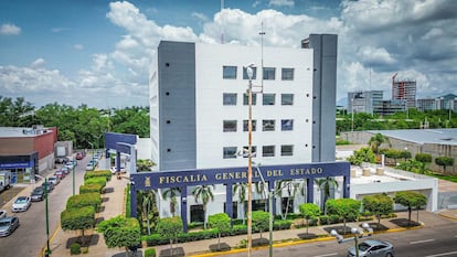 Fachada de la Fiscalía General del Estado de Sinaloa, en agosto de 2024.