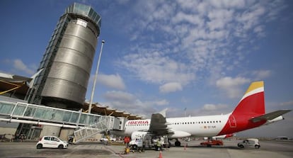 Una pista del aeropuerto Adolfo Suárez - Barajas de Madrid.