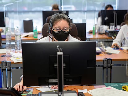 Vista de los trabajadores del grupo multidisciplinar de rastreadores.