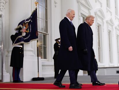 Los presidentes de Estados Unidos Joe Biden y Donald Trump