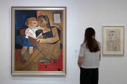 La obra 'La lección de lectura' en la exposición 'Crecer entre dos artistas, homenaje a Claude Picasso' con las pinturas de Françoise Gilot en el Museo Picasso de Barcelona. 