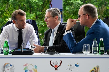 Macron defensa