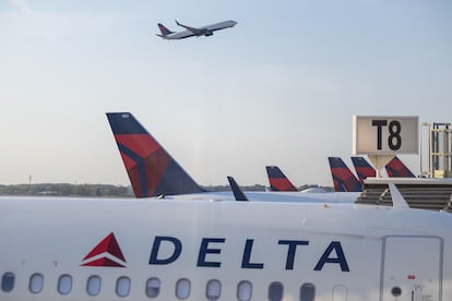 Flotilla de Delta Airlines en el Aeropuerto Internacional Hartsfield-Jackson, en Atlanta, en una imagen de archivo.