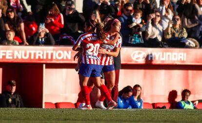 Denya Castellanos sustituye a Leicy Santos en el partido contra el Sporting Huelva.