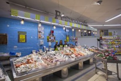 Peixateria del nou supermercat La Plaza.