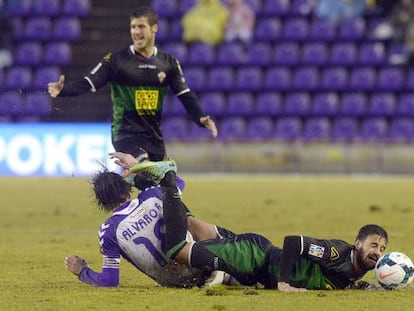Gradas vacías durante un Valladolid-Elche de Liga.