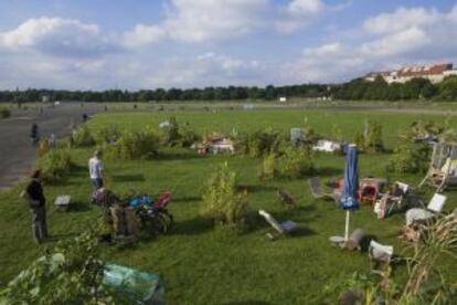 Parque en los terrenos del antiguo aeropuerto de Tempelhof, en Berlín.