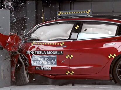 Tesla Model 3 test de seguridad.