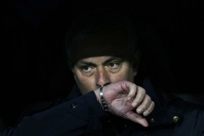 Mourinho, durante la final de la Copa del Rey ante el Atlético de Madrid en el Bernabéu. Los blancos cayeron por 1-2.