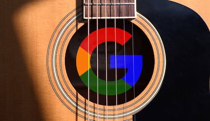 Afina tu guitarra con la herramienta de Google.