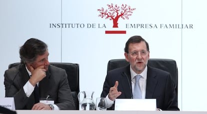 El presidente del IEF, José Manuel Entrecanales, y el jefe del Ejecutivo, Mariano Rajoy.