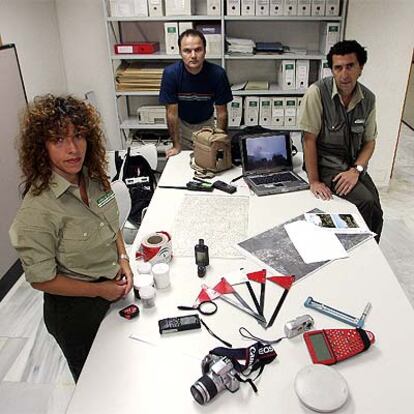 Mercedes Cano, Pedro Mendoza y José María Odriozola, en la delegación de Medio Ambiente.