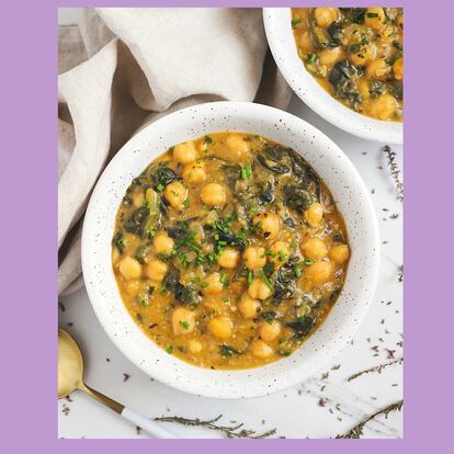 Garbanzos con acelgas y croquetas de calabacín.