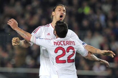 Nocerino celebra con Ibrahimovic el tanto del empate