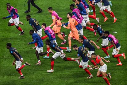 Los jugadores de Francia celebran el pase a la final del Mundial de Qatar tras imponerse a Marruecos por 2-0.