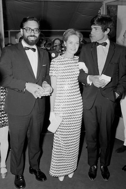 Francis Ford Coppola, Elizabeth Hartman and Tony Bill at Cannes in 1967.