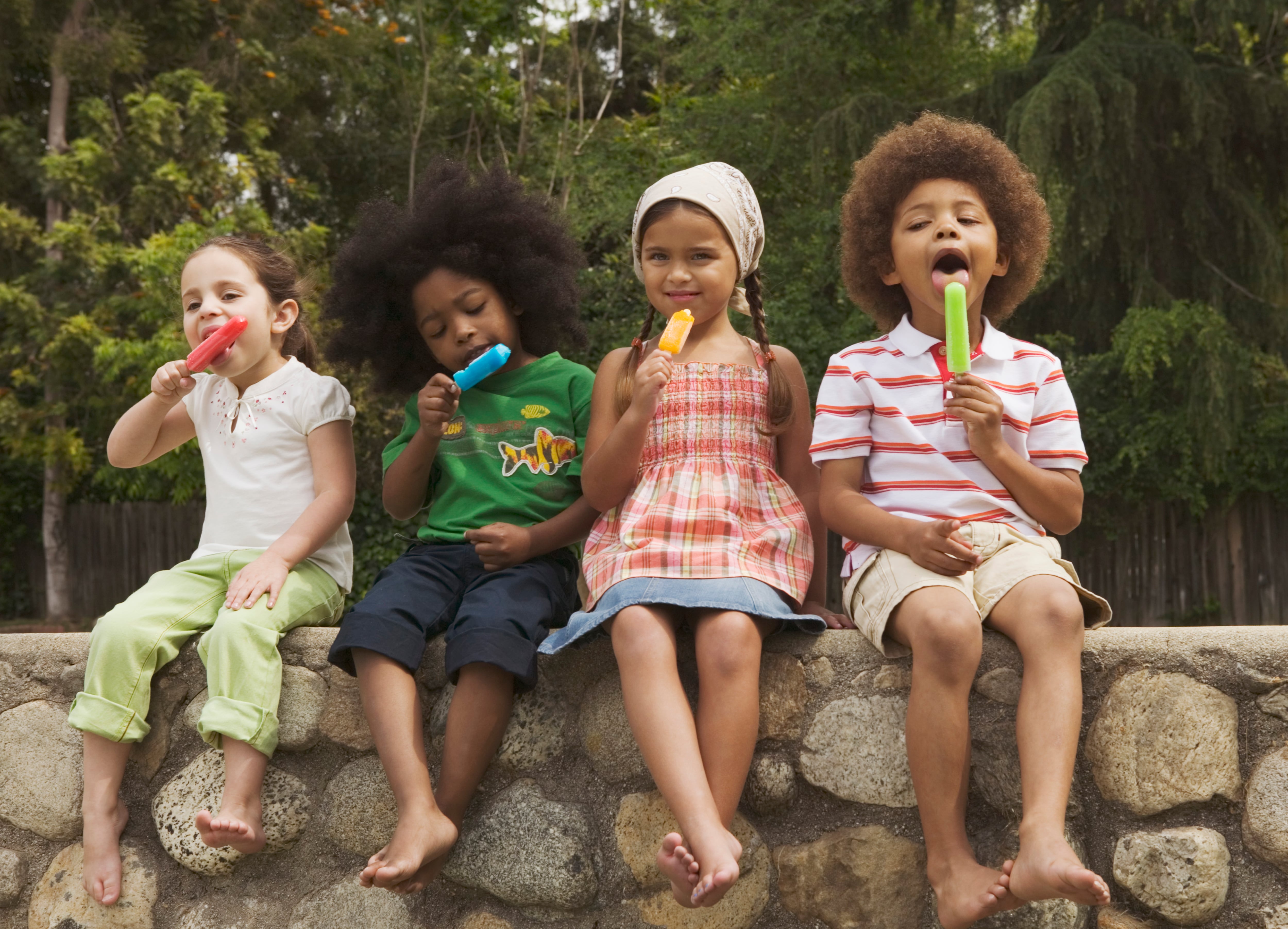¿Qué podemos hacer los padres para que los hijos mantengan a sus amigos de verano?