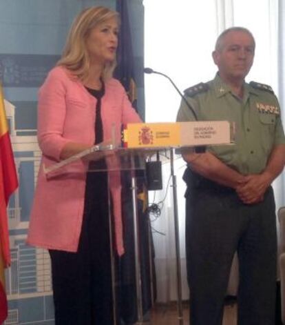 Cristina Cifuentes, esta mañana en la Delegación del Gobierno.