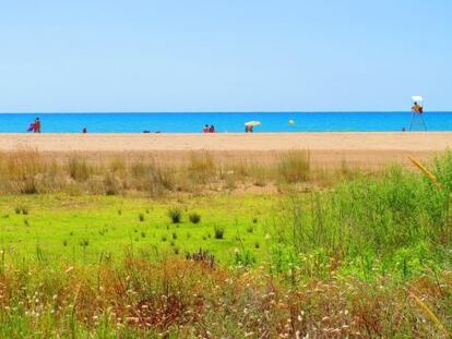 Paisaje costero en las playas de Castelldefels, cerca de Barcelona. 