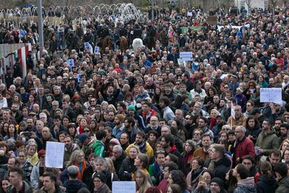 Manifestacion contra ampliacion linea 11 de Metro