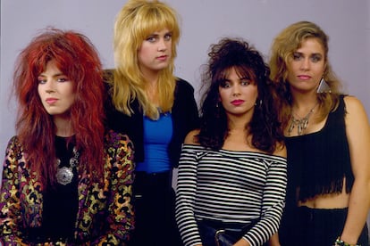 Las cuatro integrantes originales del grupo posan en 1986.