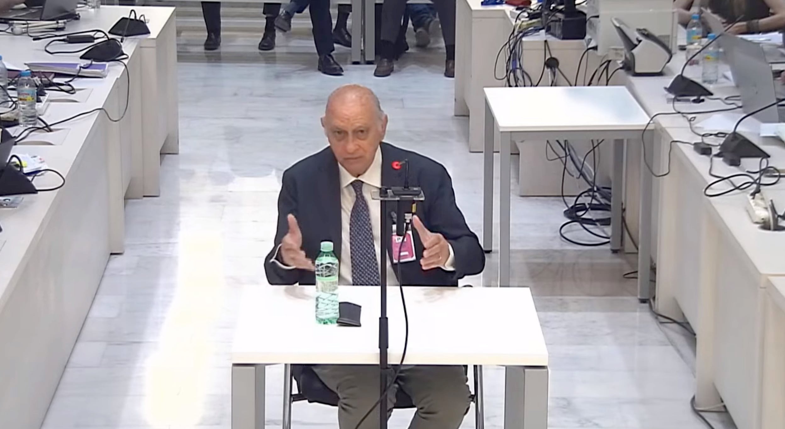 Fernández Díaz ‘olvida’ en el juicio de Kitchen un encuentro con Villarejo en 2012 que él mismo admitió en el pasado