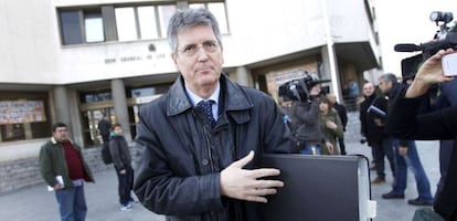 El jefe de la Policía Municipal Emilio Monteagudo, a la salida de los juzgados de plaza de Castilla el pasado marzo.
 