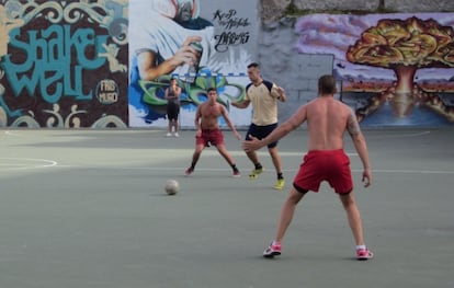 Partido de fútbol en las canchas de Pisaca del Toscal.