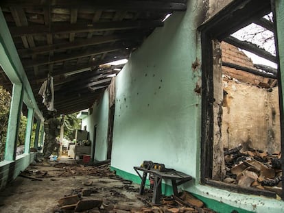 Una casa abandonada en un poblado de Sinaloa tras varios enfrentamientos entre cárteles del narcotráfico.