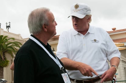 Carlos Giménez con Trump en Miami en 2015.