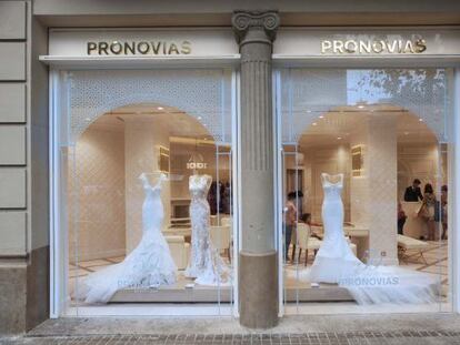 El nuevo local de Pronovias en la Rambla de Barcelona.