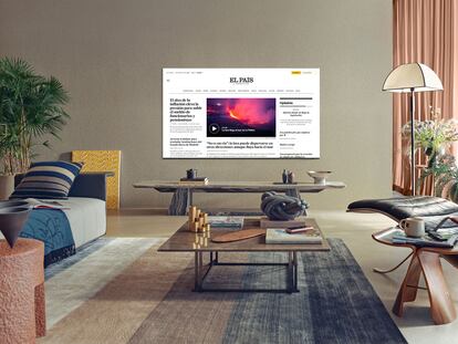Previsualización del nuevo diseño en internet de EL PAÍS en el televisor Neo QLED de Samsung.