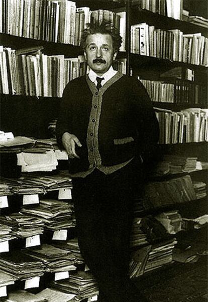 Albert Einstein, en la Universidad de Stanford (Estados Unidos).