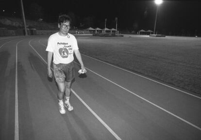 Tuul duia una samarreta del club de corredors de Mongòlia, associat a Achilles Track Club (organitzador de la Marató de Nova York), i a la sortida un jutge el va obligar a tapar l'anagrama amb el dorsal perquè entenia que era publicitat.