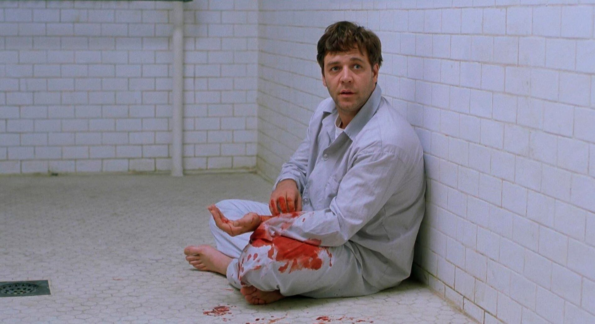 Russell Crowe en el papel de John Forbes, en la película Una mente maravillosa.