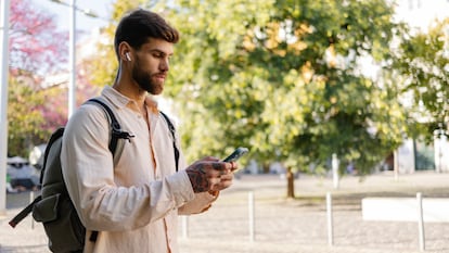 Artículo de EL PAÍS Escaparate que describe los auriculares inalámbricos mejor valorados en Amazon este 2026