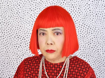 La artista japonesa Yayoi Kusama.