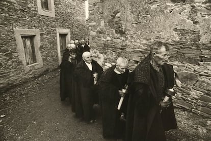 Procesión de Semana Santa en la localidad zamorana de Bercianos de Aliste.